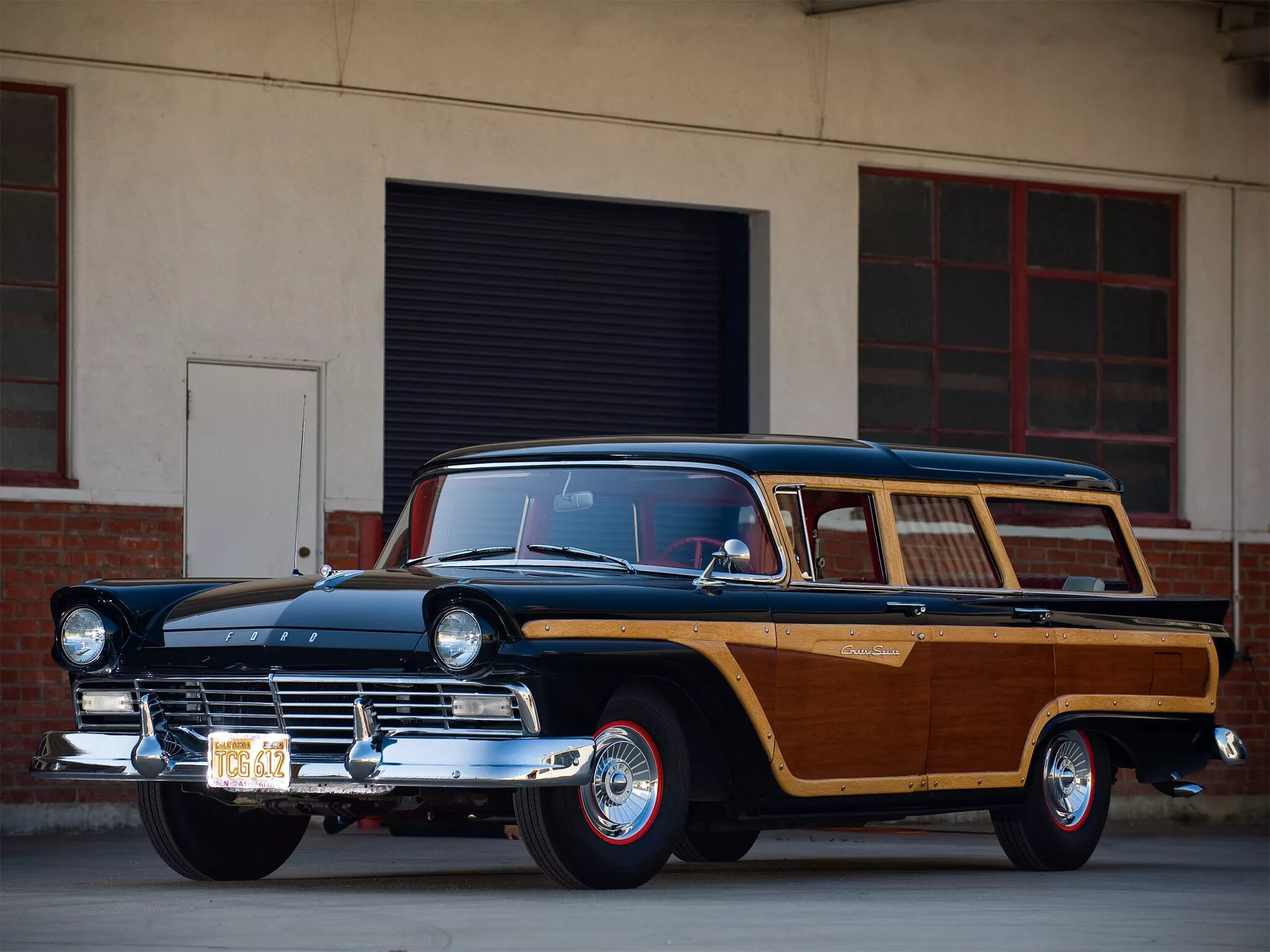 Купить страны машину. Ford Country Squire 1957. Ford Country Squire Station Wagon 1957. Ford Country Squire. Ford Country Squire IV.