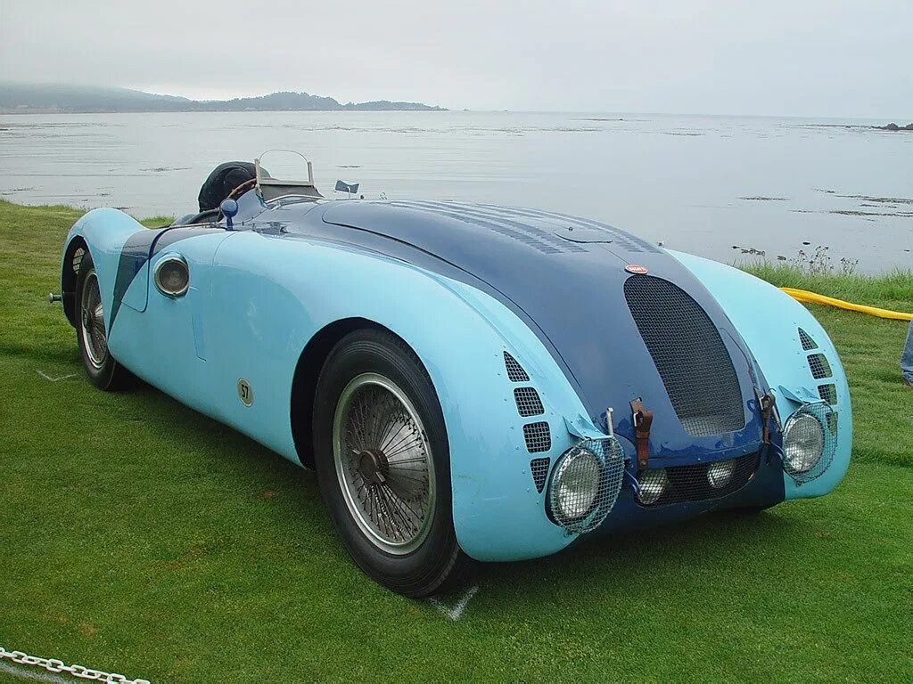 Марка 1 автомобиля в мире. Bugatti Type 57g Tank. Bugatti Type 57 1933. Bugatti 57g. Бугатти 1959.