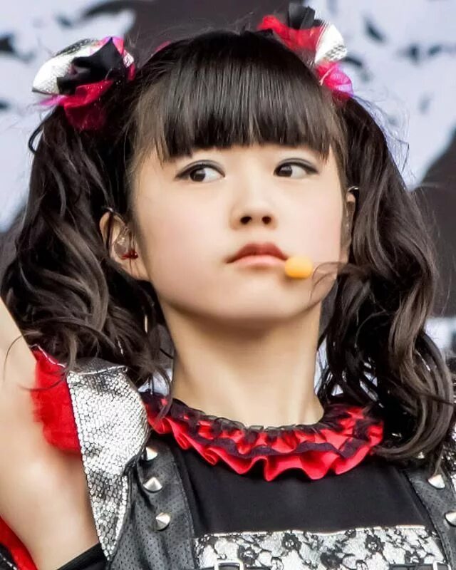 Судзука накамото, моа кикути, юи мидзуно. Юи мидзуно 2020. Babymetal юи. Юи мидзуно 2022. Юи мидзуно 2022.