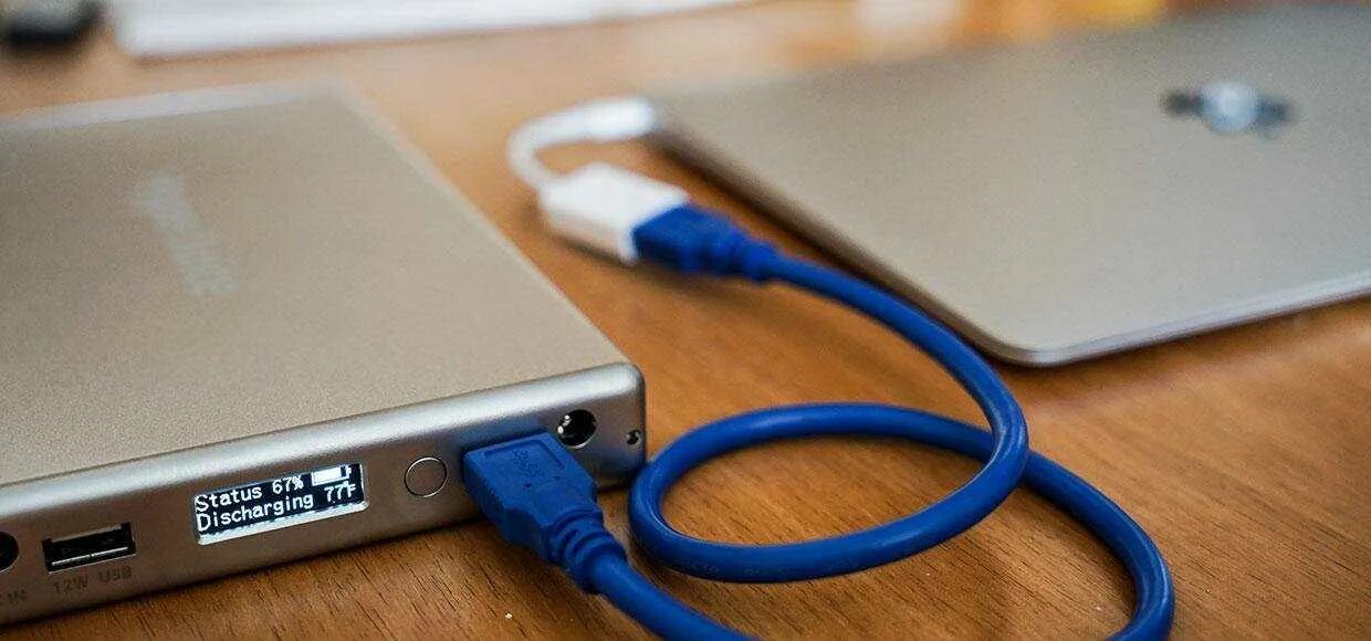 Можно ли ноутбук заряжать через type c. Power Bank 19v для ноутбука. Юсб зарядка от Power Bank. Кабель для зарядки ноутбука ASUS от внешнего аккумулятора. Юсб шнур для зарядки ноутбука ASUS.