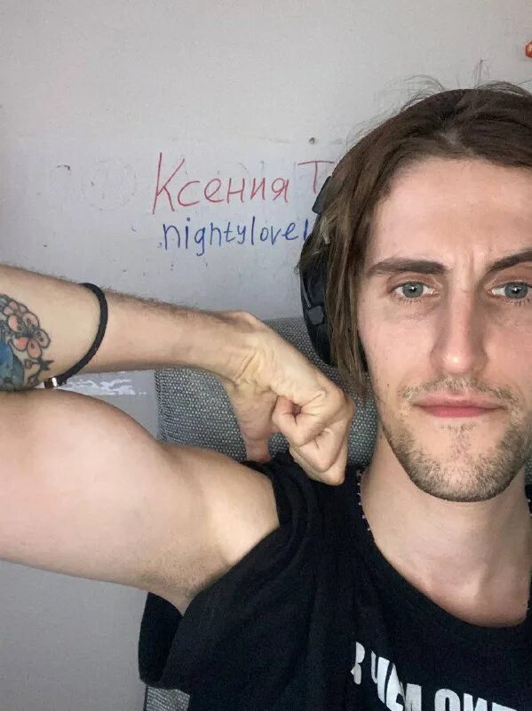 владосик мафаня. лого твича. твич. Bramo twitch. Bramo twitch.