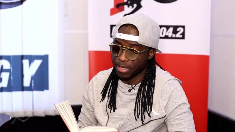 Ведущий nrj саймон. Саймон ведущий радио энерджи. Радио energy саймон. Саймон диджей радио энерджи. Куда делся саймон с радио.