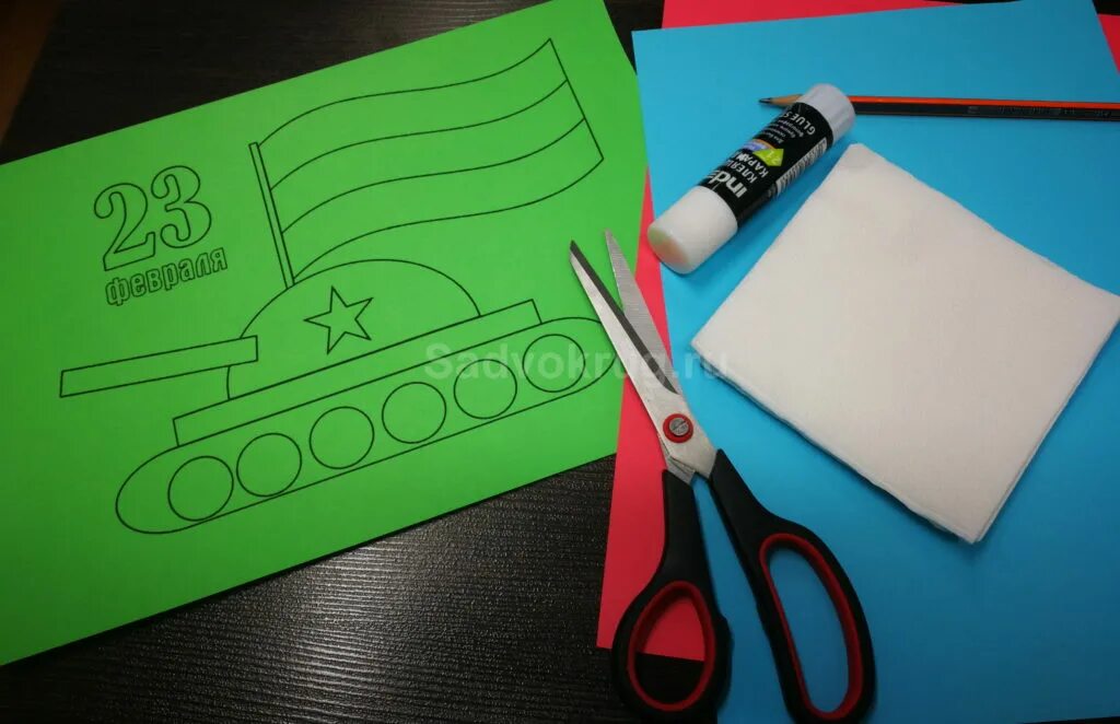 Что можно сделать дедушке на 23. Оригами из бумаги рубашка для папы. Танк объемная аппликация из бумаги. Объемная открытка танк. Подарок " папе".