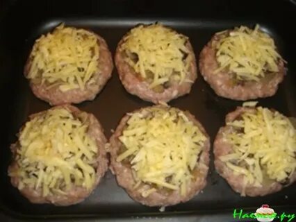 Биточки из фарша в духовке с сыром