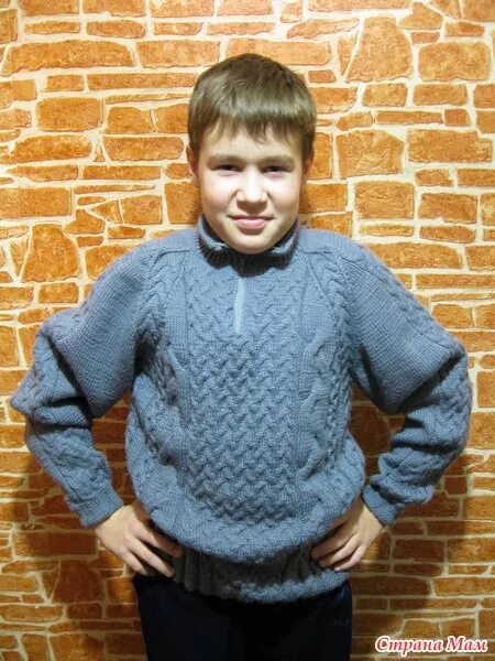 Свитер для мальчика. Свитер для мальчика спицами. Свитер реглан для девочки. Свитер реглан 8 лет. Вязаный свитер для мальчика.