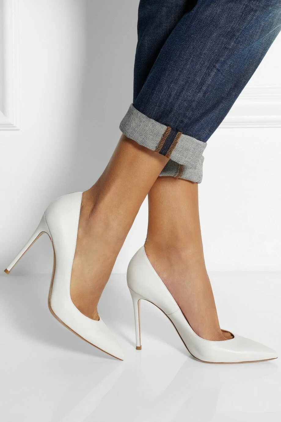 Туфли лодочки zenden бежевые. Туфли лодочка белые. Белые туфли на каблуке лодочки. Туфли лодочки на свадьбу. Белые туфли валберис.