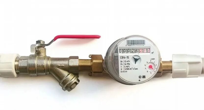 Установка двух счетчиков воды холодной и горячей стоит 3300. Счетчик воды на трубе. Прибор для опломбировки счетчиков воды. Установка двух счетчиков воды стоит 3300 до установки. Монтаж водяного счетчика.