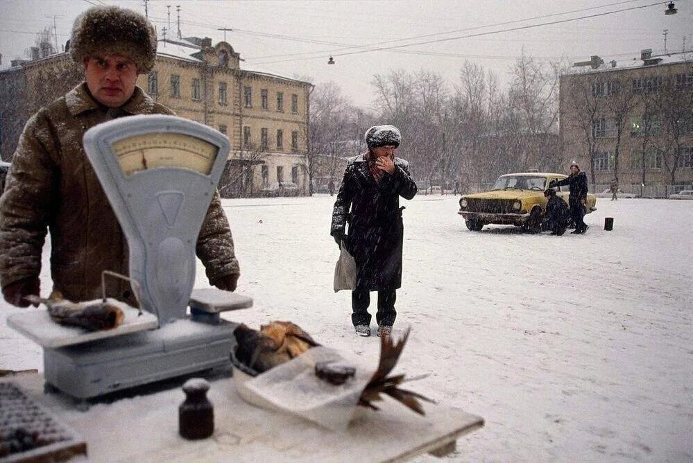 2 января 1992 г. Москва 1992. россия 1992 год. москва 1992 год. 90-е годы в россии.