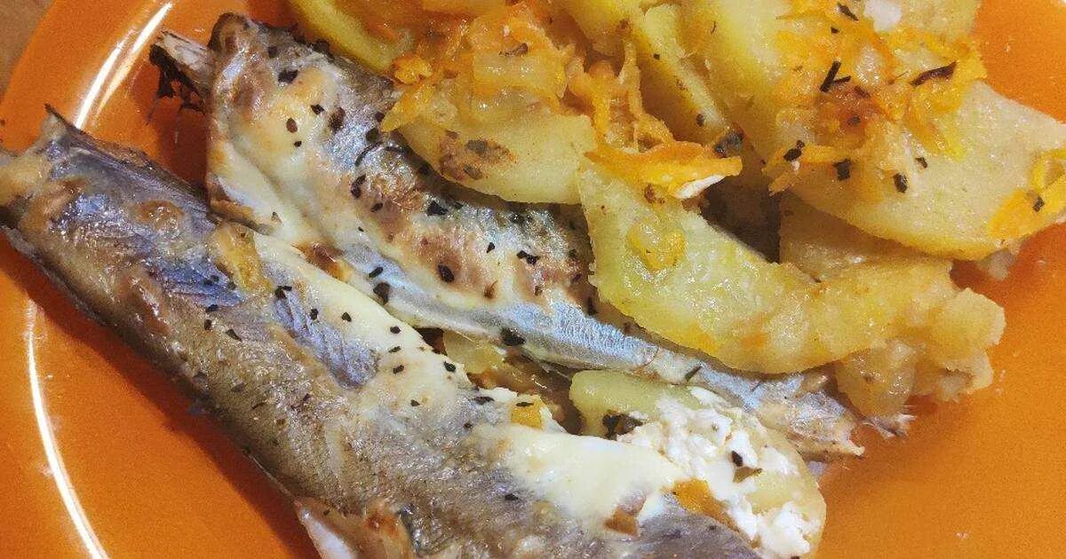 Путассу с картошкой. Путассу с картошкой. Путассу в духовке. Путассу. Путассу запеченная в духовке.