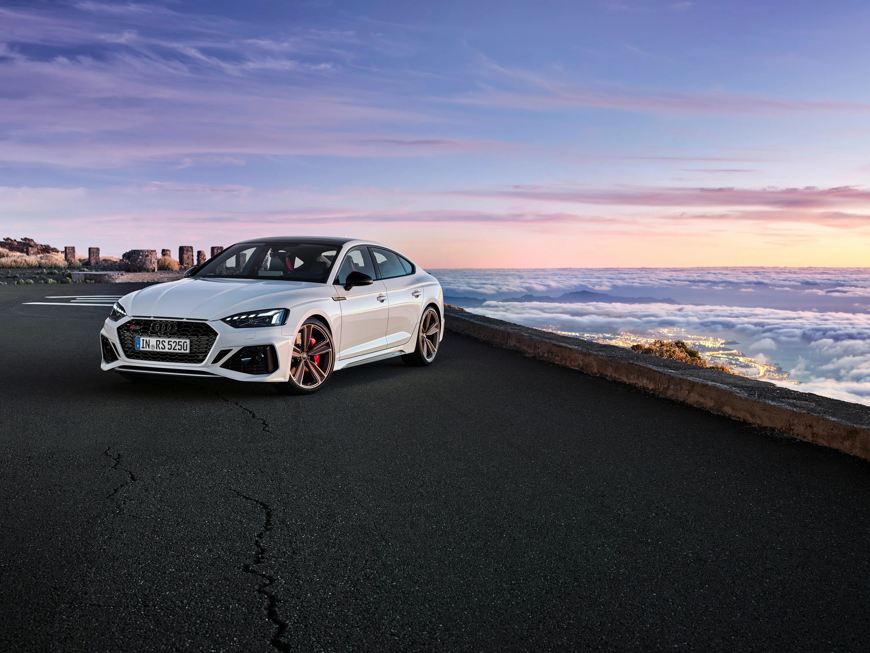 Обои 5 7. Audi rs5 Sportback. Ауди рс5. Ауди rs5 белая. Audi rs5 Coupe White.