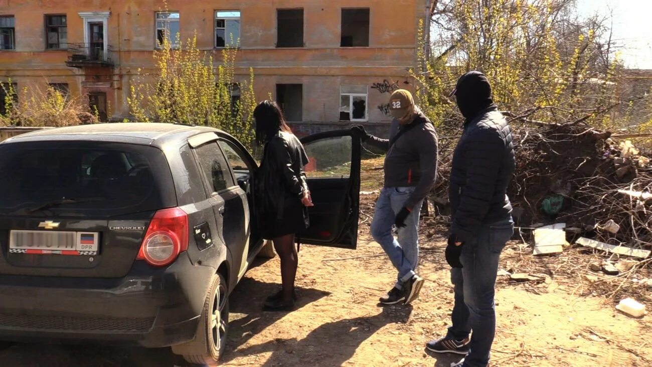 Террористы в самаре. Учения мвд самара. Взорвал гранату в самаре. Кировский рынок самара 2004. Сотрудник фсб.