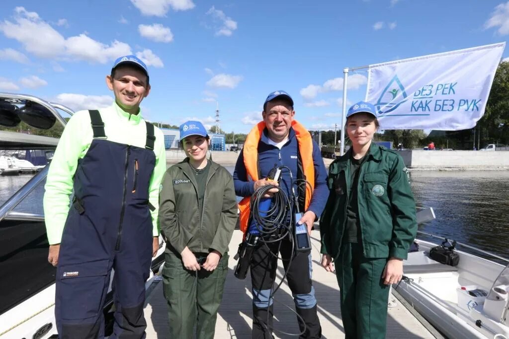 Экспедиция на восток на волге. Экспедиция чистая река игра. Экспедиция волга. Газ 24 универсал экспедиция. Экспедиция волга.