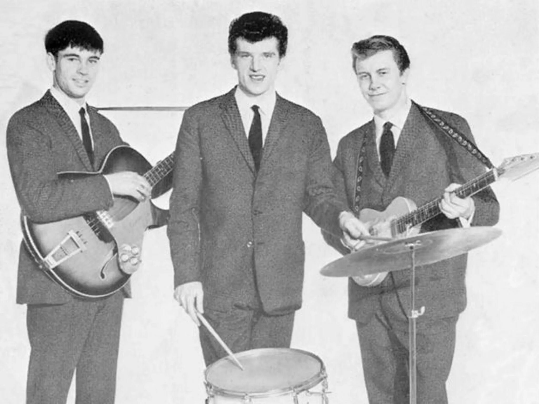 Big 3. The big three. big 3 band. the big 3 (1963). the big three — at the cavern -1994.