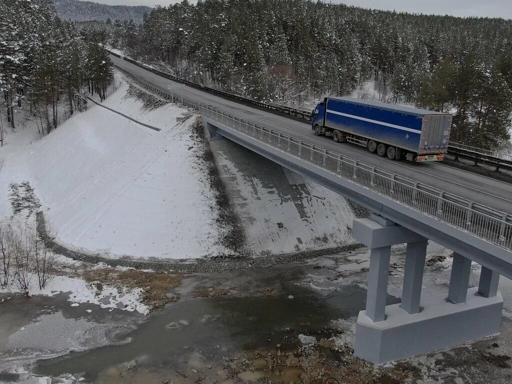 Трасса м5 отзывы. М5 Урал в Челябинской области. Мост Юрюзань. Мост через Юрюзань. М-5 Урал зима.