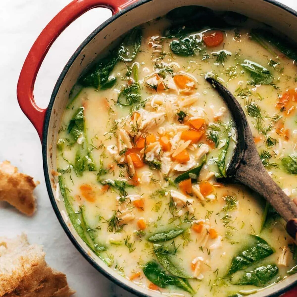Вкусный супчик на скорую. Куриный суп с орзо. Для супа. Блюда с бульоном. Блюда с куриным бульоном.