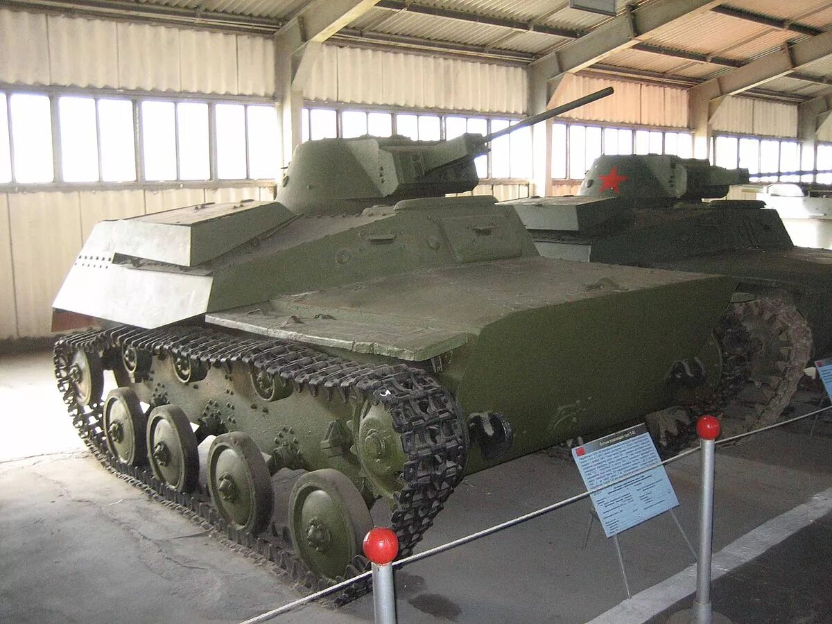 Т-40 танк СССР. Т-40 лёгкий танк. Плавающий танк т-40. Танк т 40 легкий СССР.