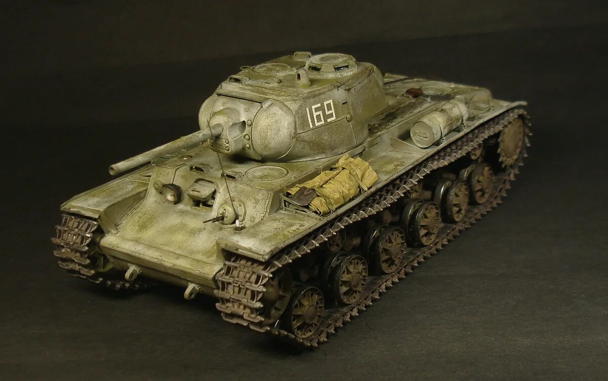 Кв 1. Кв-1 1/35. Кв-1с ранний Восточный экспресс. Танк кв-1.