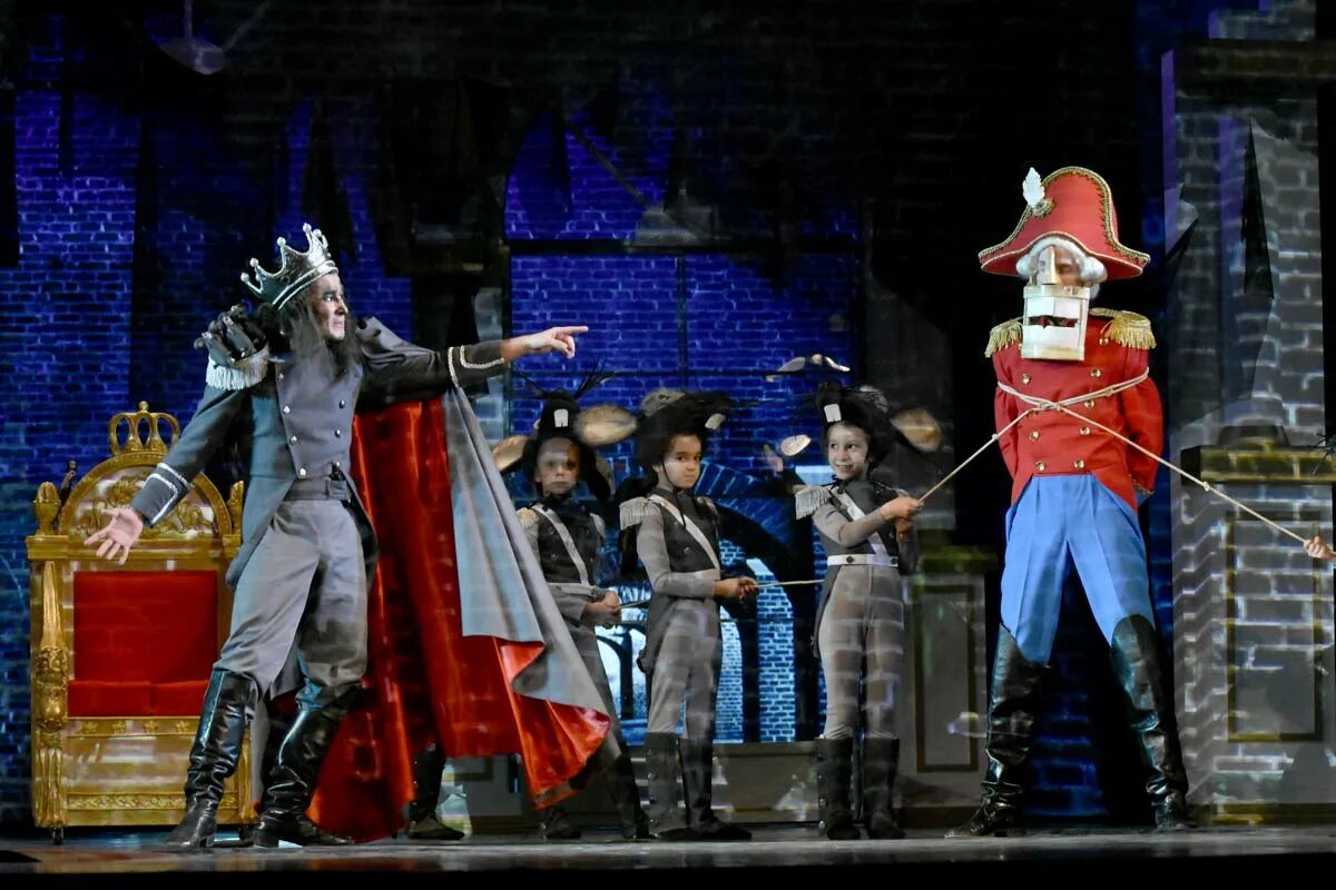 щелкунчик 2004 мышильда. щелкунчик королев. щелкунчик королева мышей. крысиная королева щелкунчик. щелкунчик сац.