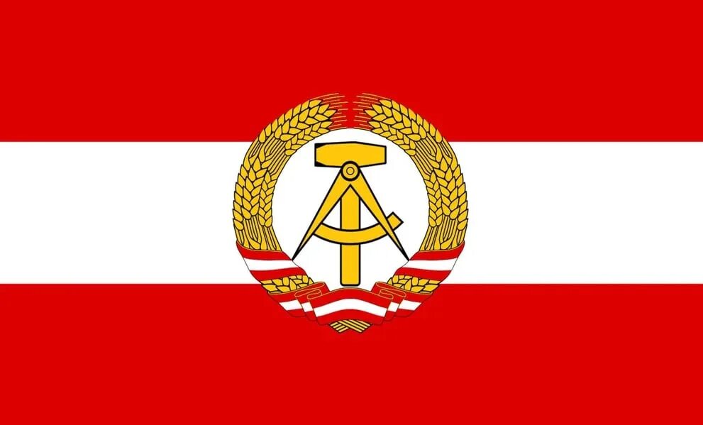 Германская империя флаг альтернатива. Альтернативный флаг австрии социалистической. Флаг социалистической германии. Флаг коммунистической австро-венгрии. Австрия гдр.