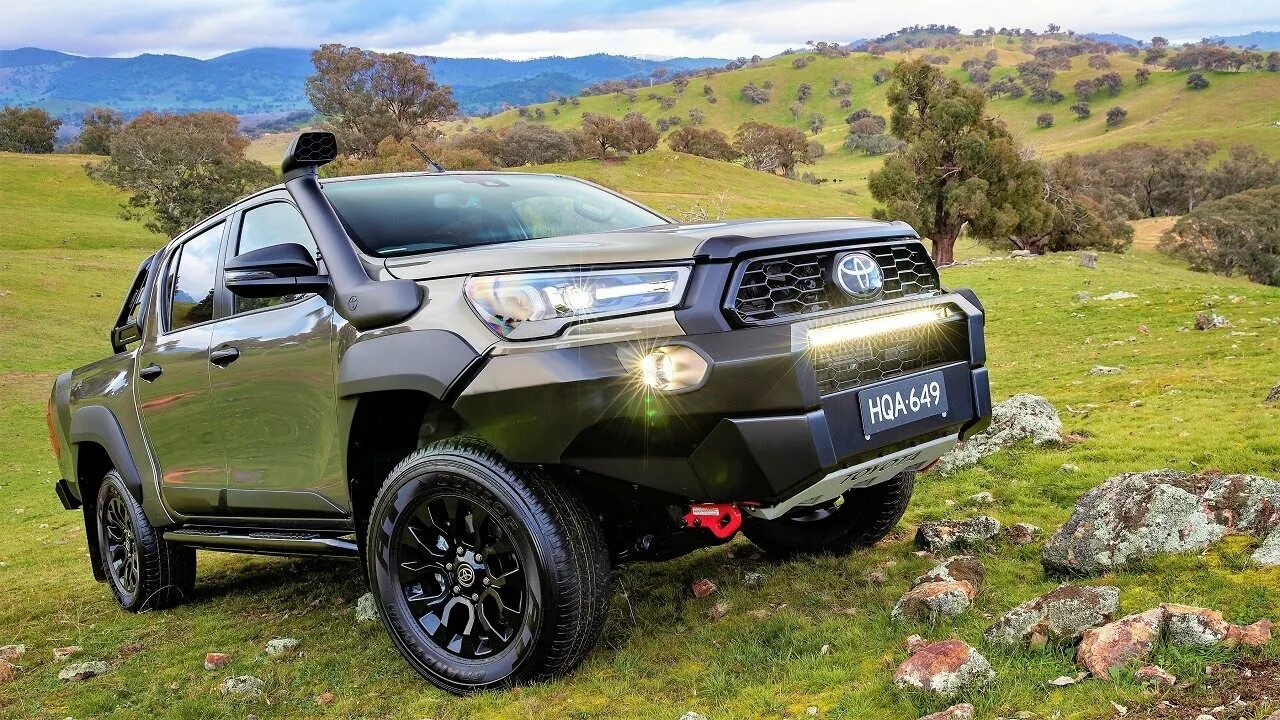 Тюнинг hilux. Тойота хайлюкс 2025. toyota hilux 2025 tuning. toyota hilux rogue 2025. toyota 4x4 2025.