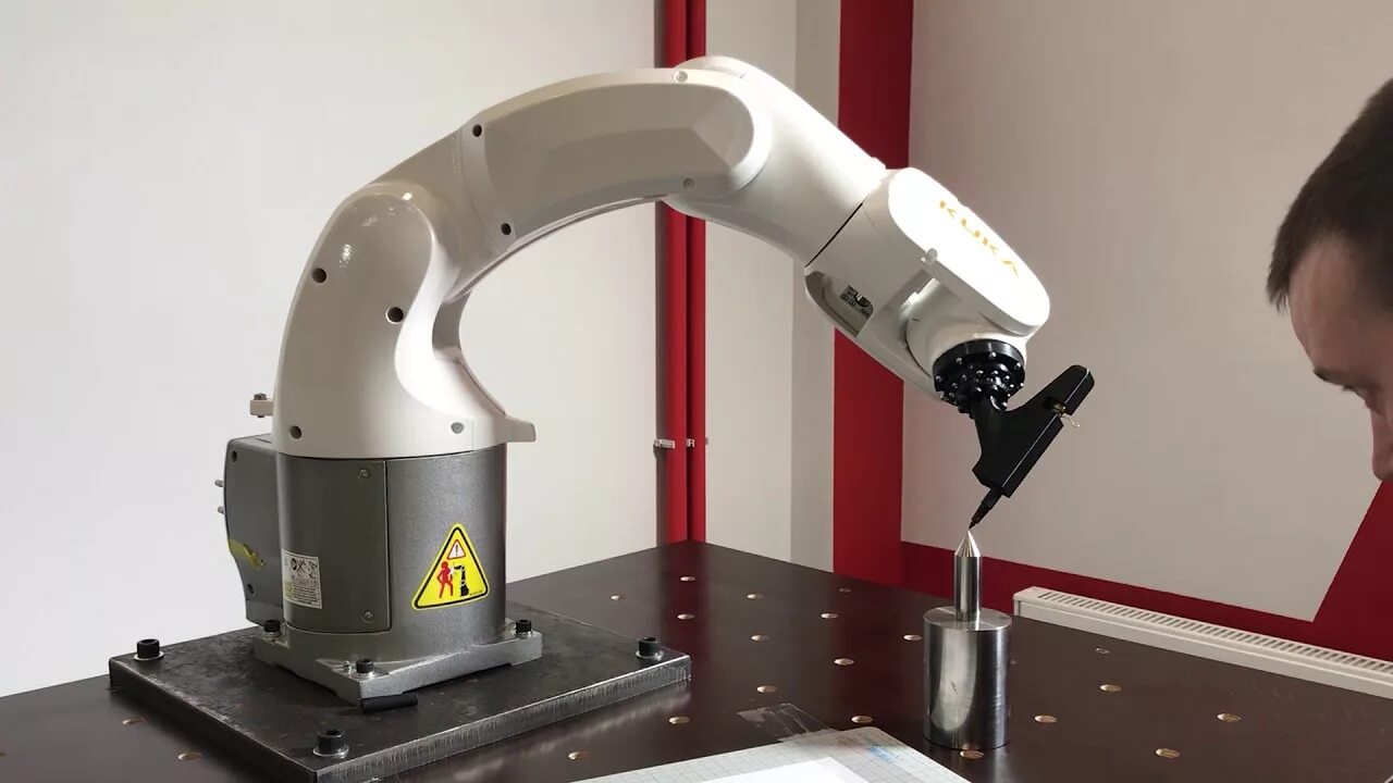 Система ориентирования робота. Hexagon at 960. Работа лазерного трекера для калибровки робота. Калибровка базы робот кука. Калибровка робота honda vezel.