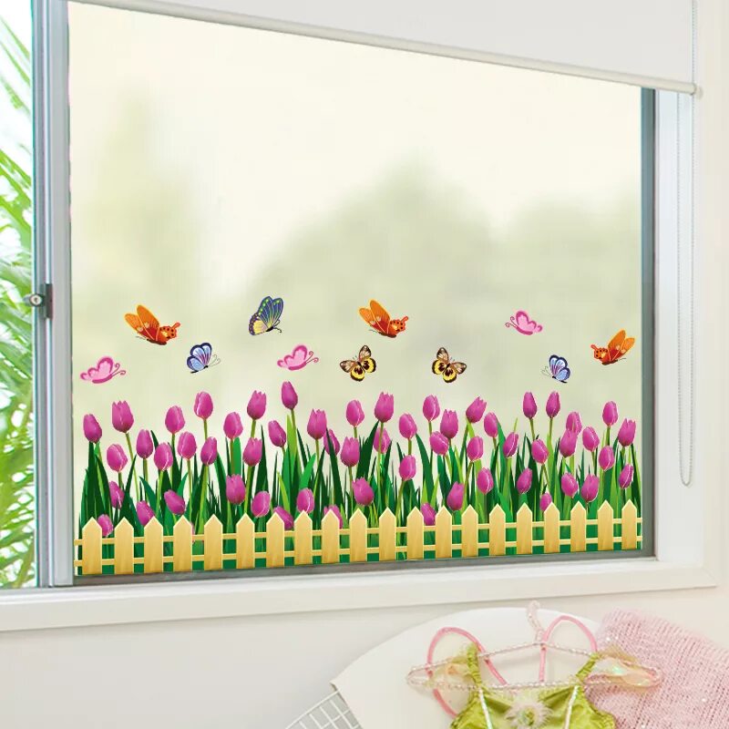 Весенний декор окна. Вытынанка тюльпаны. Тюльпаны для украшения окон. Украшение весенних окон в доу. Тюльпаны на окна в детском саду.