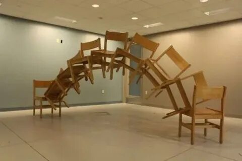 Падающие стулья