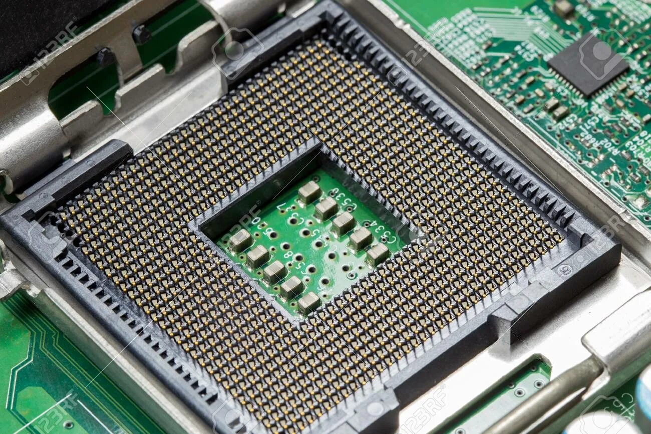 Socket closed. Amd cpu socket fp6. процессор крупным планом. ножка процессора крупным планом. cpu deformation socket.