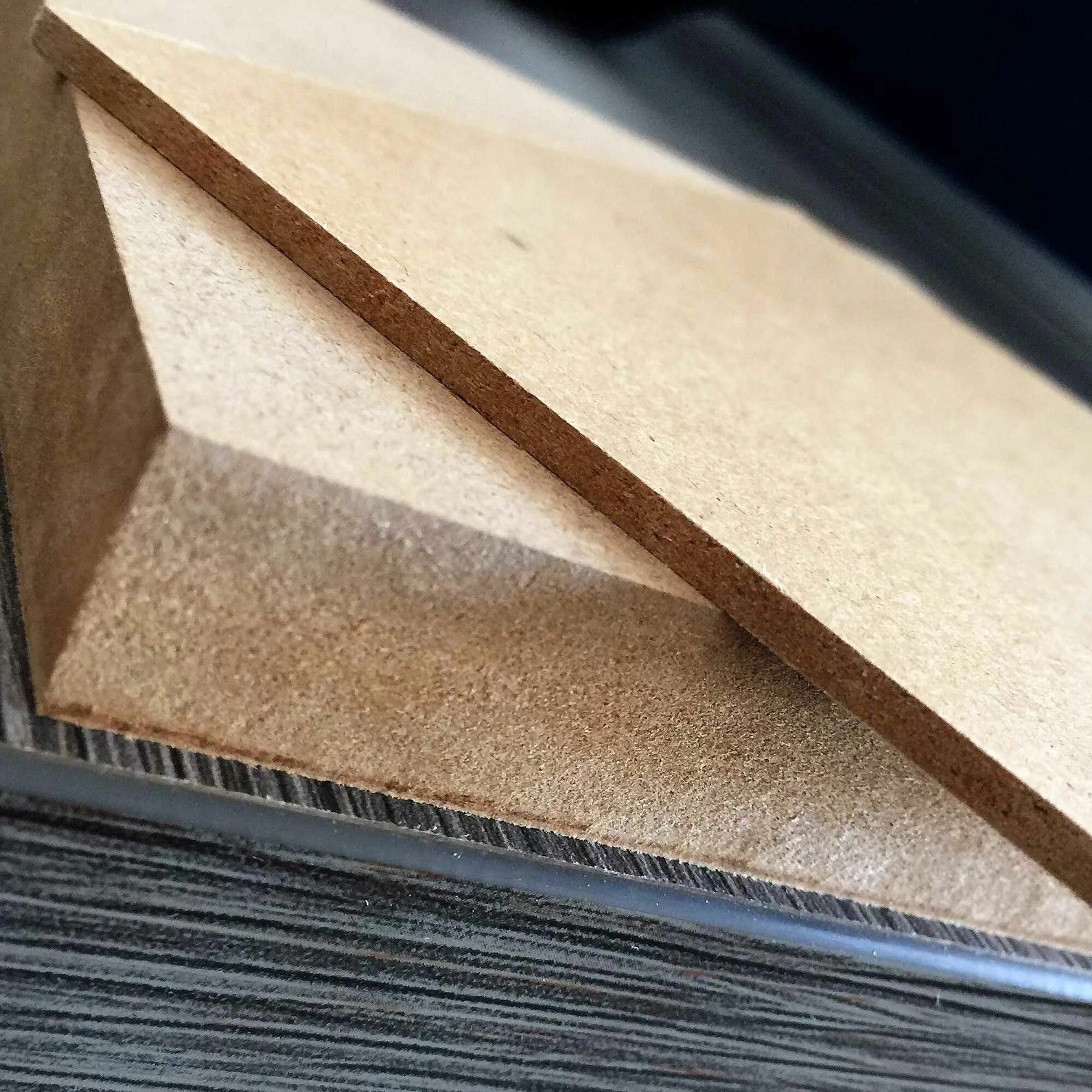 Используется мдф. Мдф плита шлифованная 30 мм. Мдф 22. Дсп лдсп мдф двп характеристики. Мдф 30 мм.