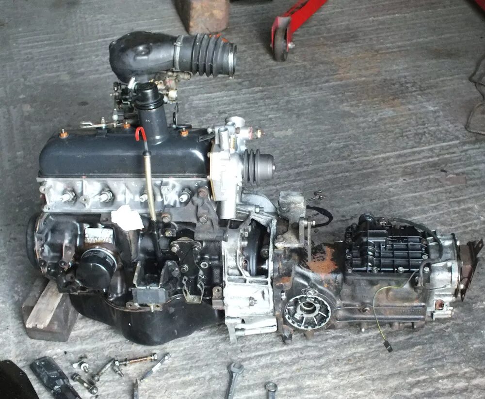 Renault 5 двигатель. Рено 5 двигатель. Рено 11 двигатель бензиновый. Renault 4 engine. Renault r-5 engine 810-726.