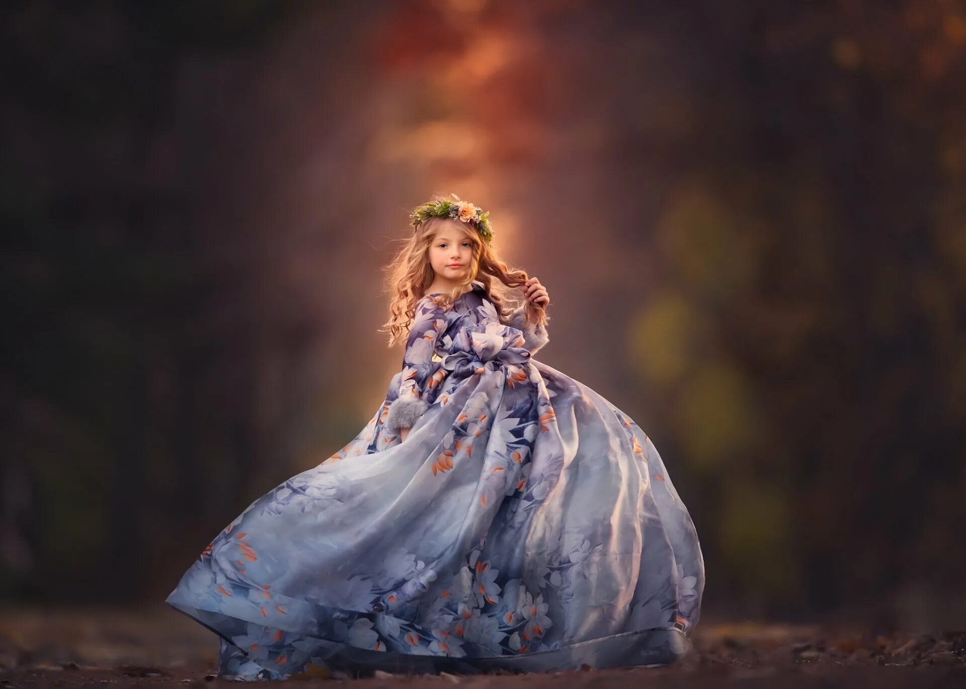 красивое детское платье. пышное платье для девочки. очень красивые платья для девочек. свадебные платья для девочек. маленькие пышные девочки.