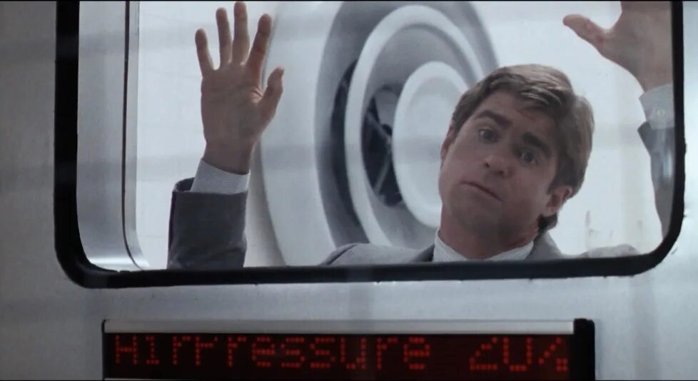 Mark heat. Смертельная ярость dead heat, 1988. фильм мертвый полицейский 1988.