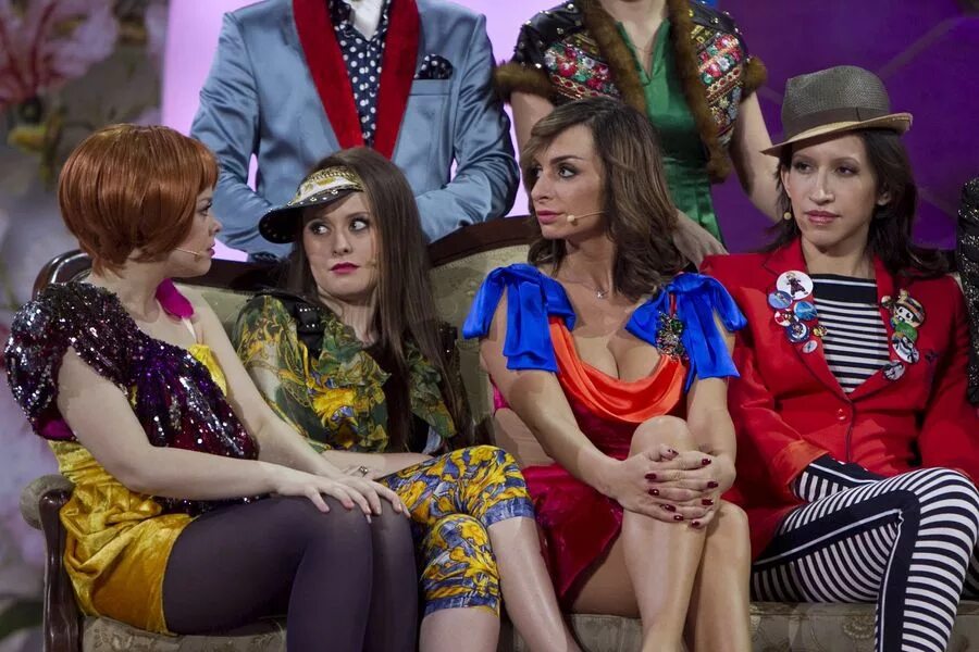 Камеди вумен камеди вумен. Камеди вумен. Комедии вумен. Камеди вумен. Участницы камеди урман.