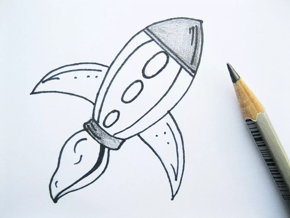 Ракета рисунок карандашом. Ракета рисунок для срисовки. Рисунок ракеты простым карандашом. Картинки ракеты для срисовки.
