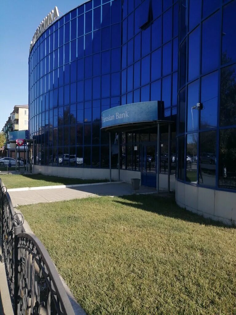 атырау кулманова 107. ул адмирала владимирского 28-30. каспи банк казахстан. банки атырау. втб казахстан.