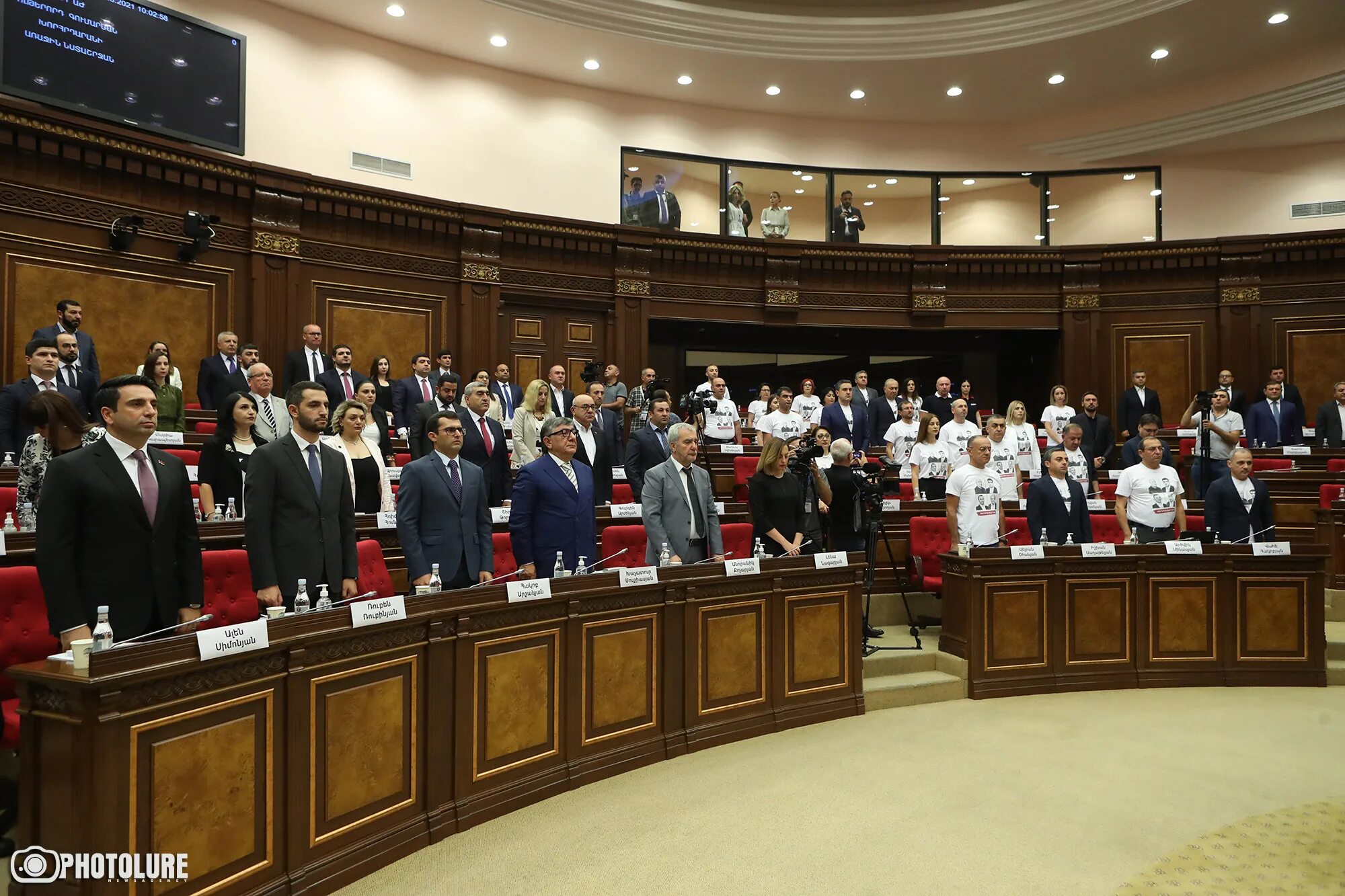 Армения участвует. Национальное собрание (парламент) Армения. Парламент 8 го созыва Армении. Национальное собрание Армении здание. Национальное собрание Армении депутаты.