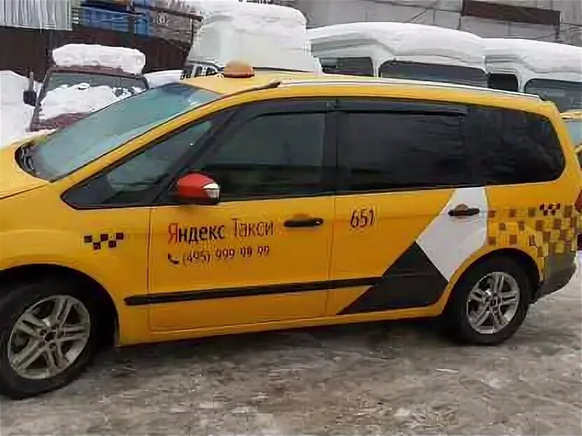 Ford Galaxy такси. Минивэн Форд галакси такси. Компактвэн под такси.