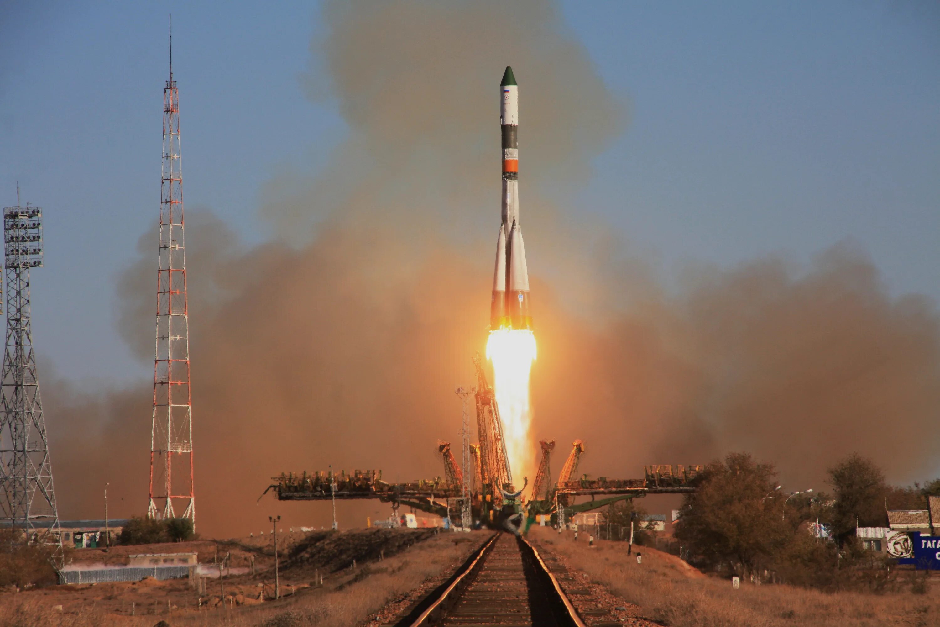 Создание ракетно космической техники. Ракета Юрия Гагарина Восток-1. Космодром Байконур корабль Восток. Ракета Союз 1 СССР. Космодром Байконур ракета Восток.