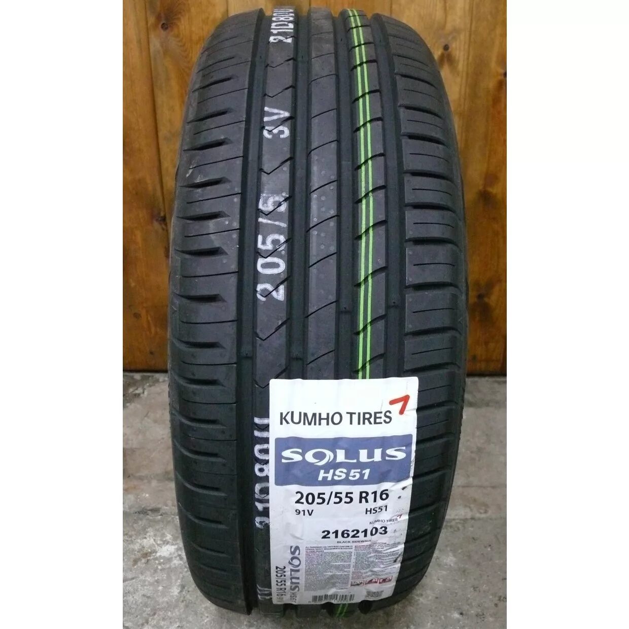 Летних шин kumho r16 отзывы. Кумхо 195/65 16 лето hs51. Kumho 215/55 r17 94w HS-51 Solus. Шины Кумхо летние hs51. Kumho Solus/Ecsta hs51, 235/45 r18 94v.