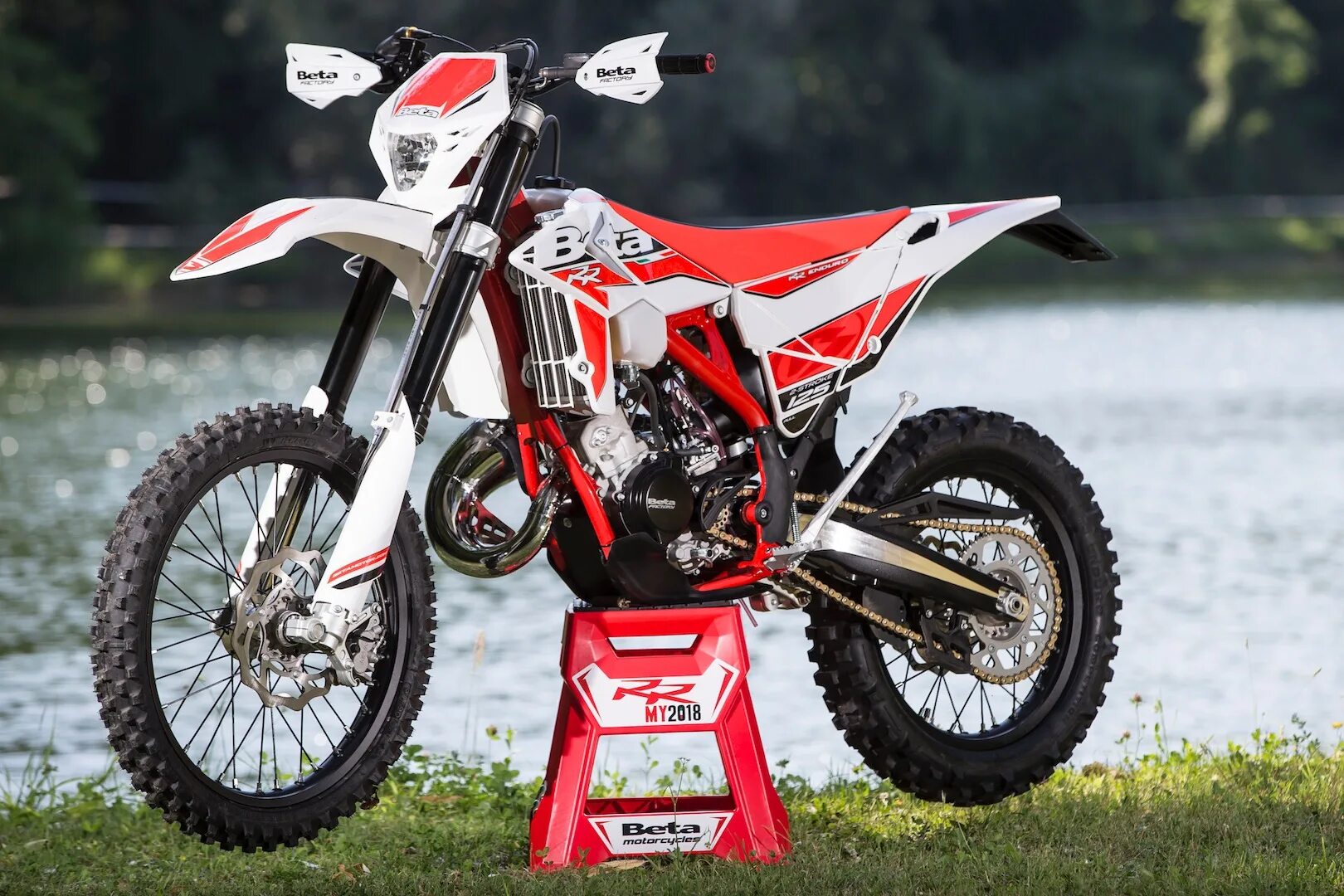 Мотоцикл эндурик. Honda CRF 125 2t. Эндурик 125. Beta мотоциклы эндуро. Beta RR 125.