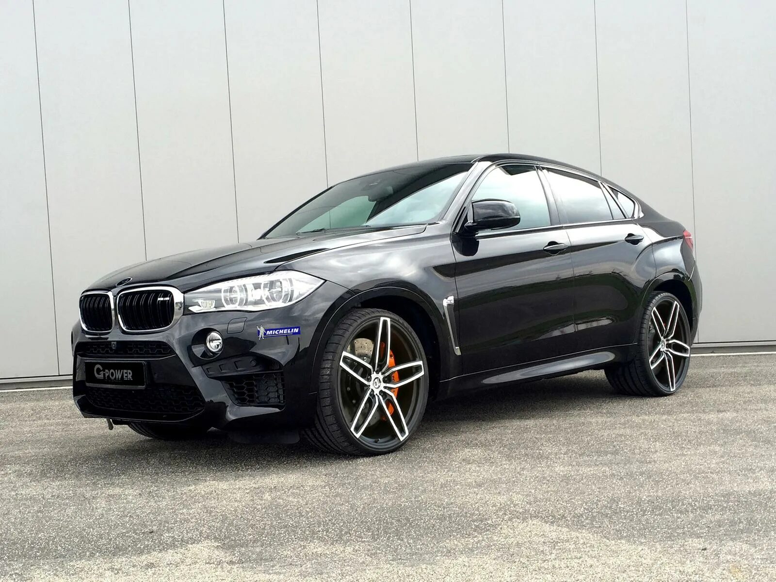 Bmw x6 e71 r21. Bmw x6m f86. Bmw x6 диски r21. Бмв х6 22. Bmw x6m 2017 black.