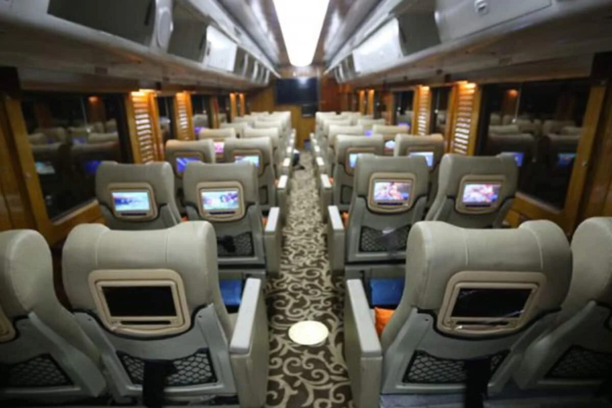 First class train