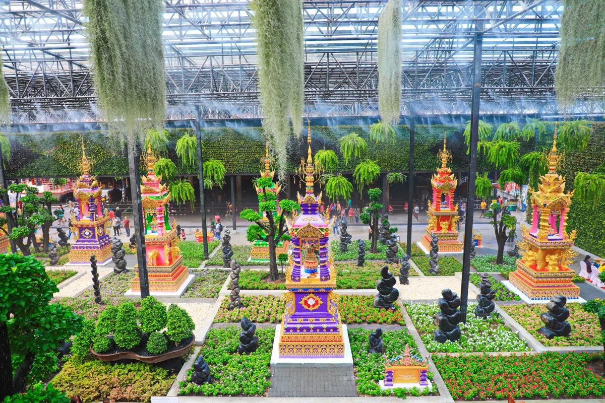 Сад мадам Нонг Нуч. Парк Нонг Нуч в Паттайе. Суан Нонг Нуч сад. Таиланд. Тропический сад мадам Нонг Нуч в Паттайе.