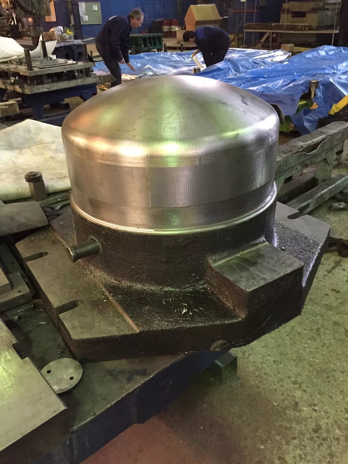 5. станок для завальцовки кромок листового металла. 35-3, умная. отбортовка на листе металла. отбортовка кромок листового металла.