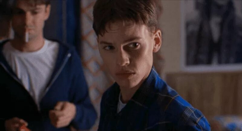 Парни не плачут фильм реальная история. Парни не плачут смысловые. Хилари суэнк в фильме парни не плачут. Хилари суонк брэндон тина. Парни не плачут 1999.