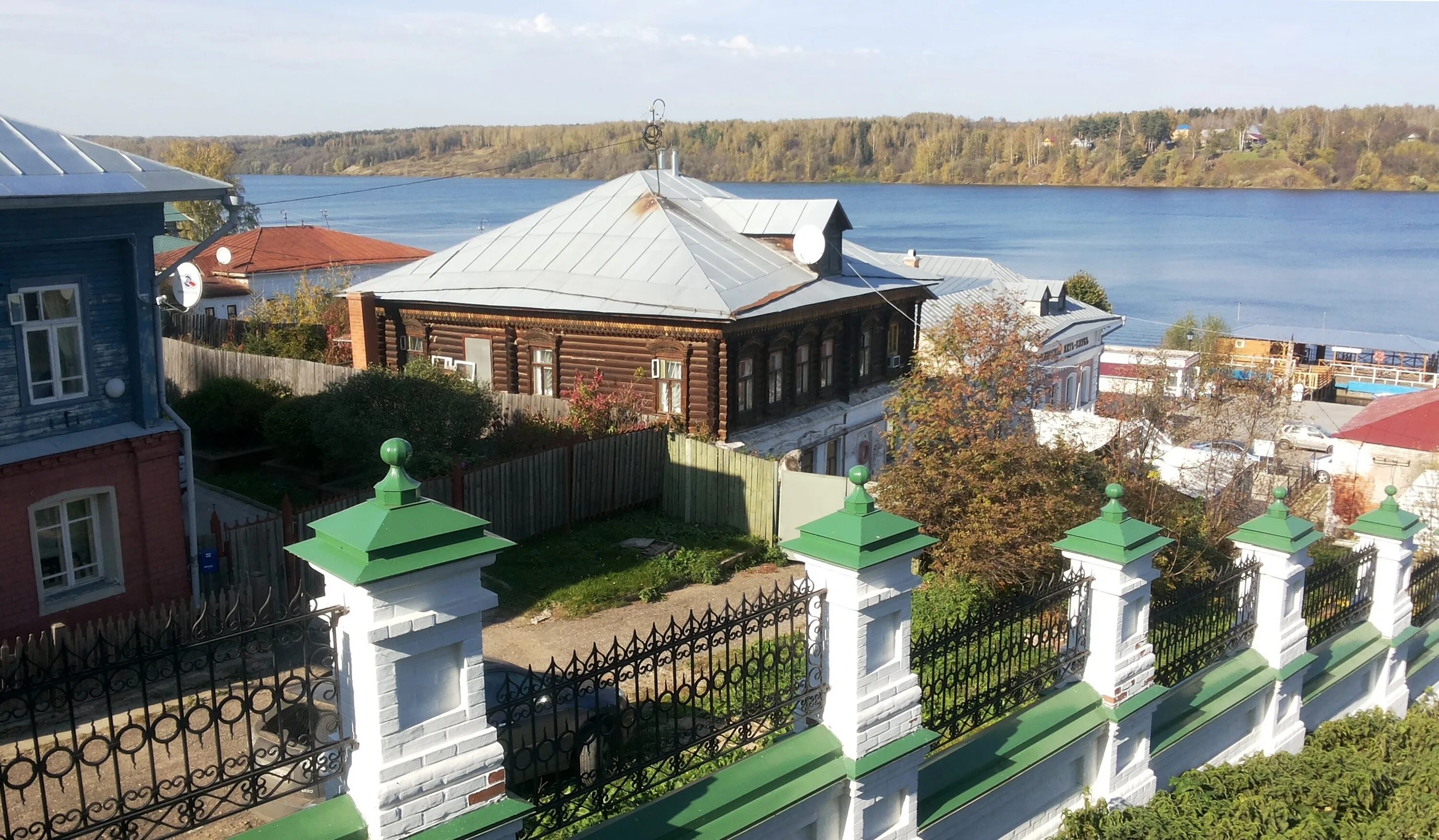 Плес Заречье. Плес торговые ряды. Плёс город торговые ряды. Калашная улица Плес.