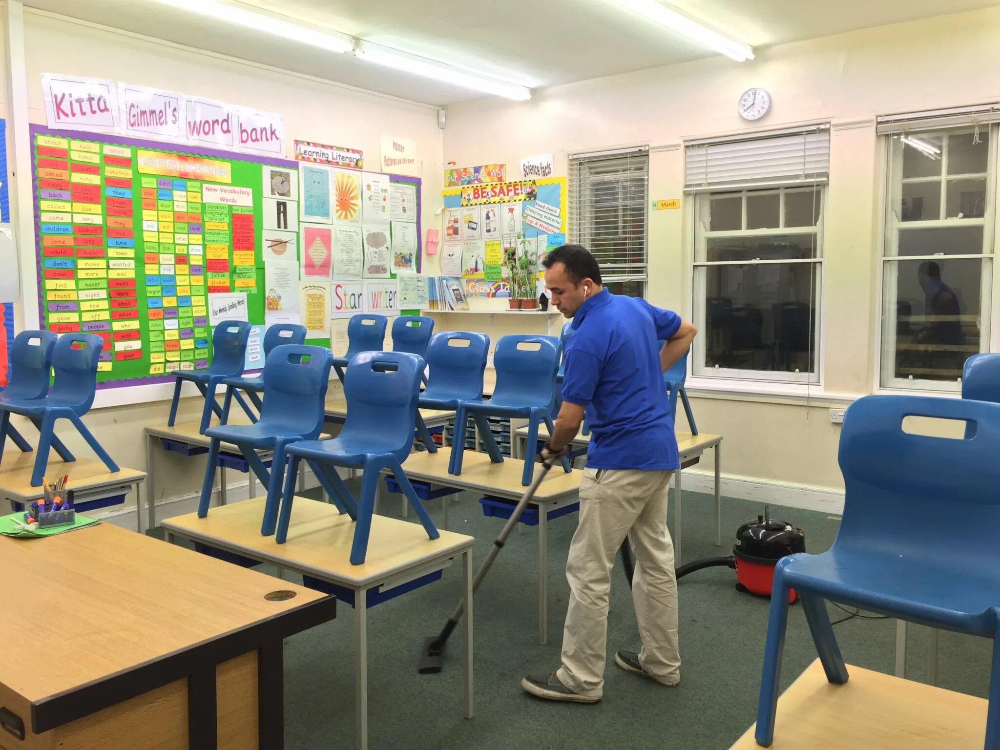 The clean the classroom. Cleaning school. school cleaning services. cleaning classroom. cleaning schools and nurseries.