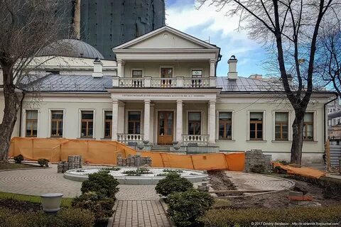 Волхонка 16