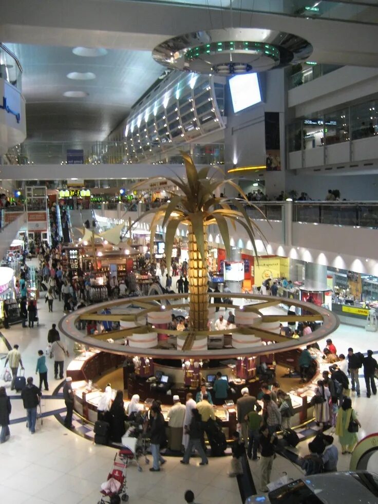 Dubai airport #dubai - YouTube