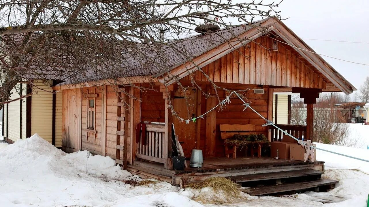 Дом в деревне ютуб канал. Вологодская деревня. Деревня ростани белозерский район. Максоля дом в деревне ютуб. Мутные замуты лайф.